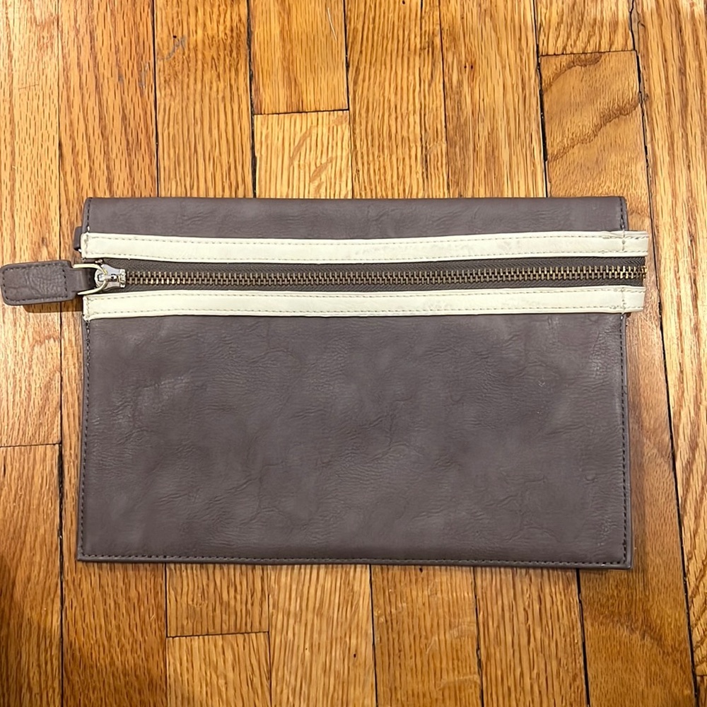BIG BUDDHA Mauve Clutch